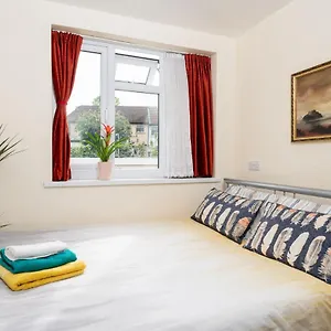 F5 Private Double Apartment London