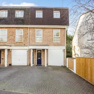 Family Close To Town Centre Holiday home Bournemouth