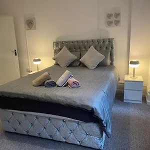 Luxury,location And Convenience Apartment Bournemouth